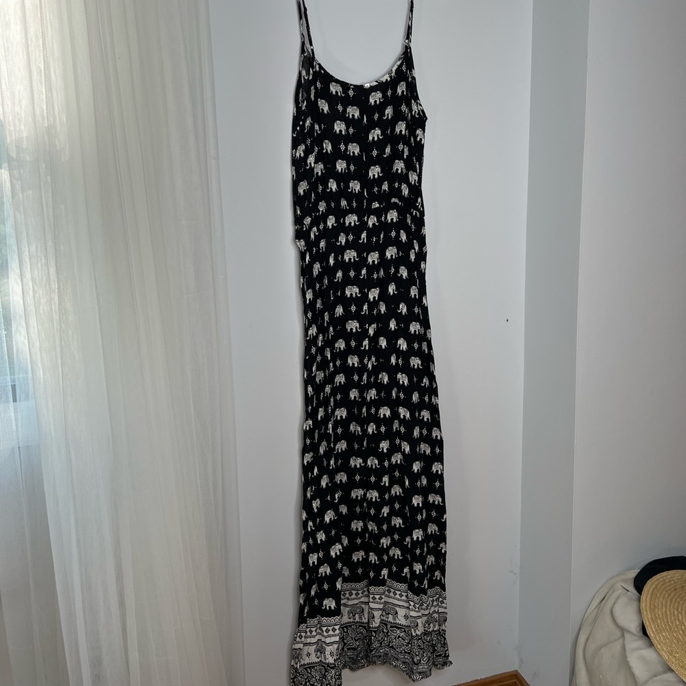 Forever 21 NWT Size L Elephant Maxi Dress Spaghetti Strap - Picture 7 of 7